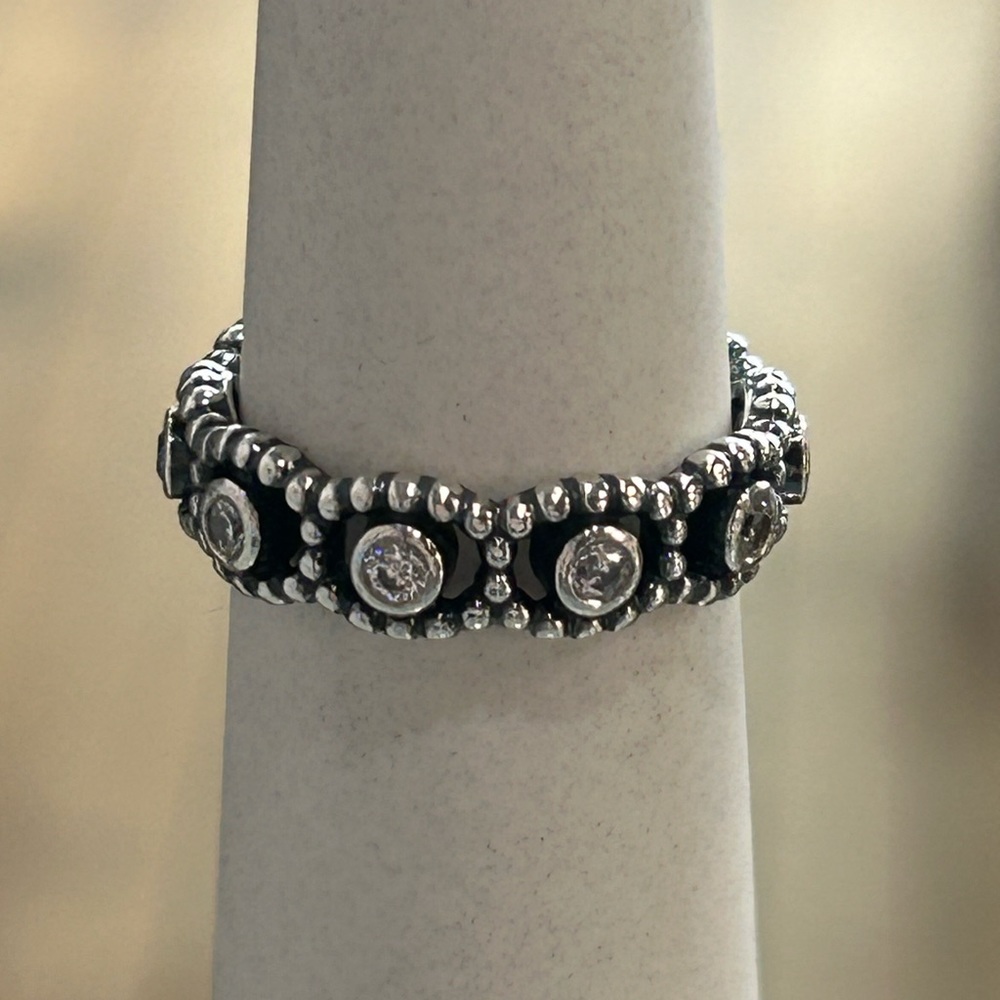 RETIRED Her Majesty Ring